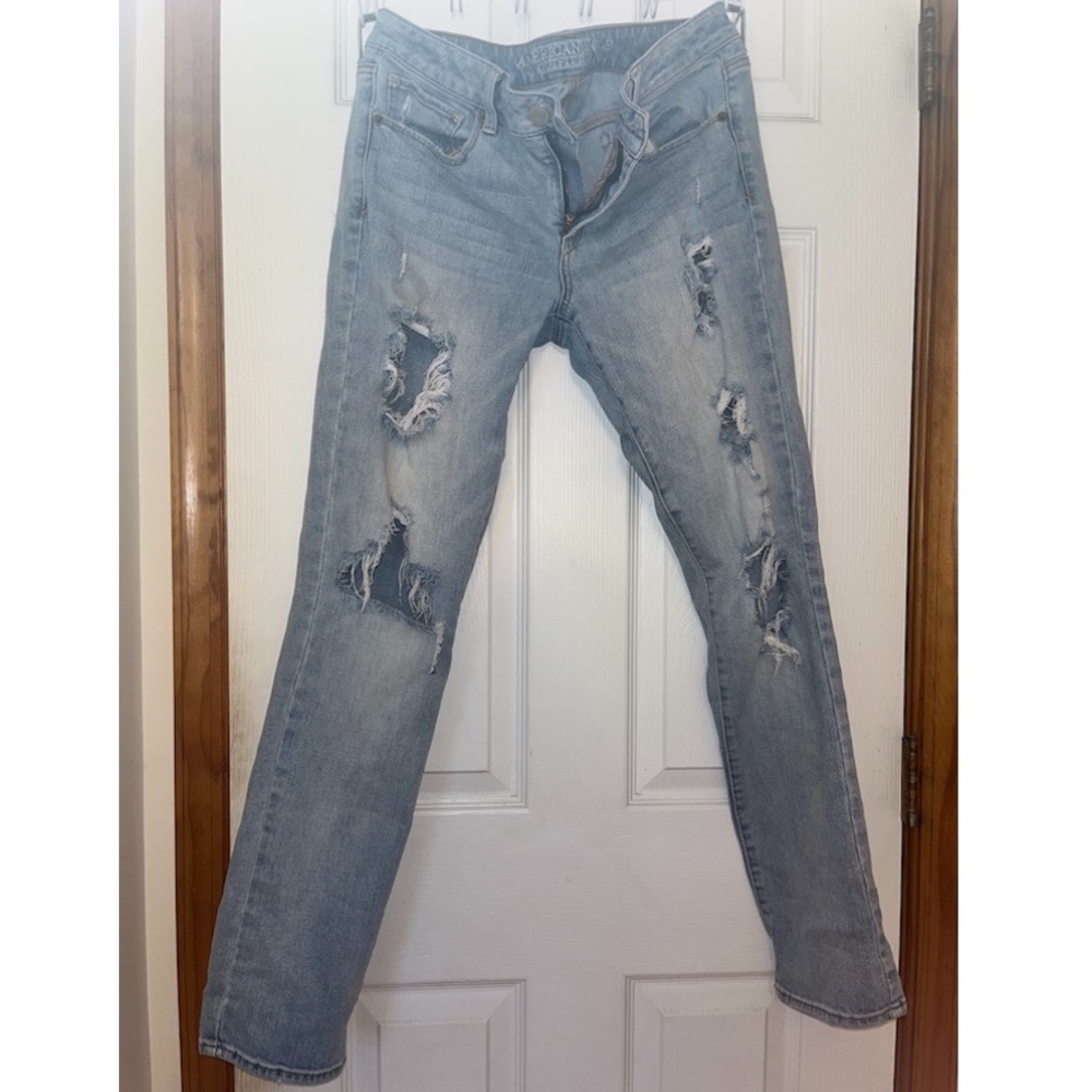 Lightwash American Eagle skinny jeans, size 10 regular